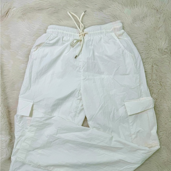 Princess Polly Parachute Pants - Picture 2 of 3